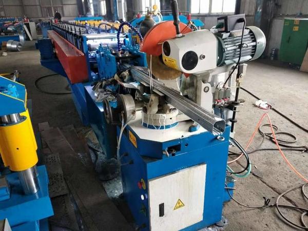 Gear Box Drive Round Water Pipe Forming Machine Locked Metal Gutter Making