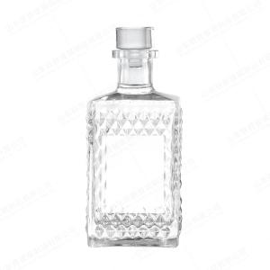 Customied Square Carved Glass Reed Diffuser Bottles with Whiskey Vodka Wine