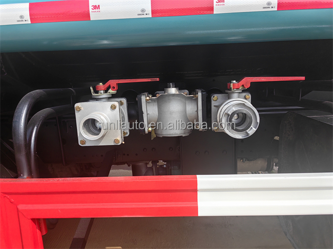 Dongfeng 15000L Water Blasting Truck diesel Water tank Truck on Sale in Saudi Arabia