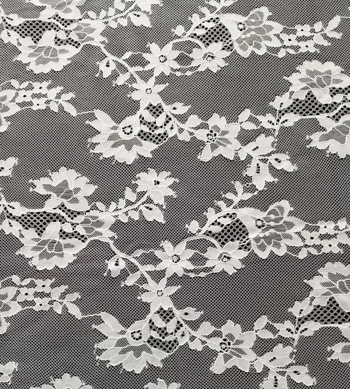 White Eco - Friendly Dyeing Nylon Lace Fabric Light Net Mesh Small Flower Lady Dress