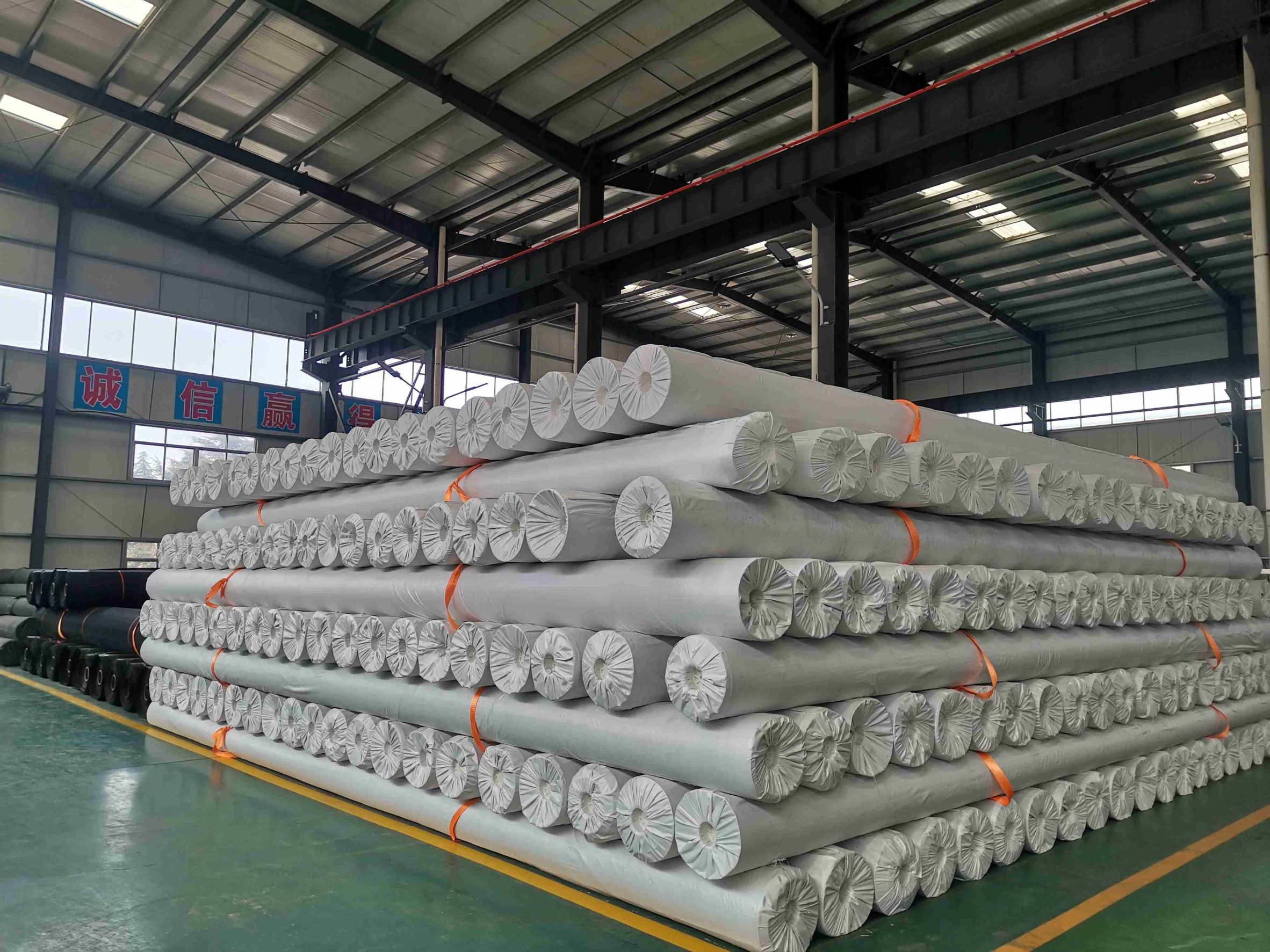 Contemporary Design HDPE Geomembrane Waterproof for Biogas Digester Earthwork Products