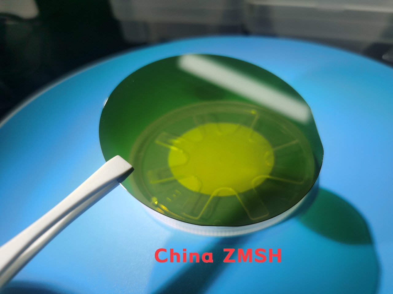 10x10mm 5x5mm SiC Substrate Resistivity 0.015-0.028ohm.Cm Or >1E7ohm.Cm Sic Chips