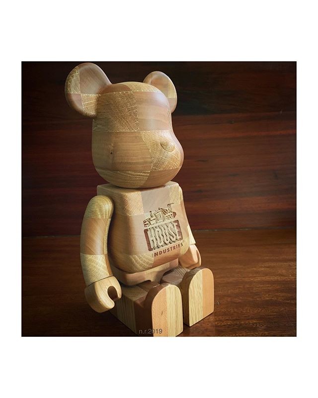 OEM ODM Hand Carved Wood Sculptures