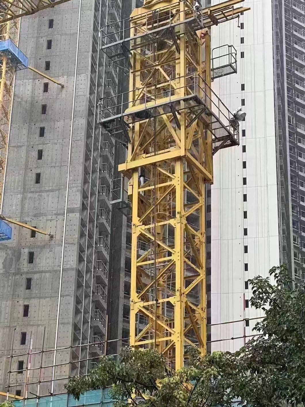 in 2015, The Second-Hand Tower Crane Sales Conditions Are Good, The Price Is Good 7030-16