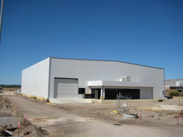 Galvanized Or Painted Steel Frame Surface Prefabricated Steel Structure Building With Fabrication Service And Construction