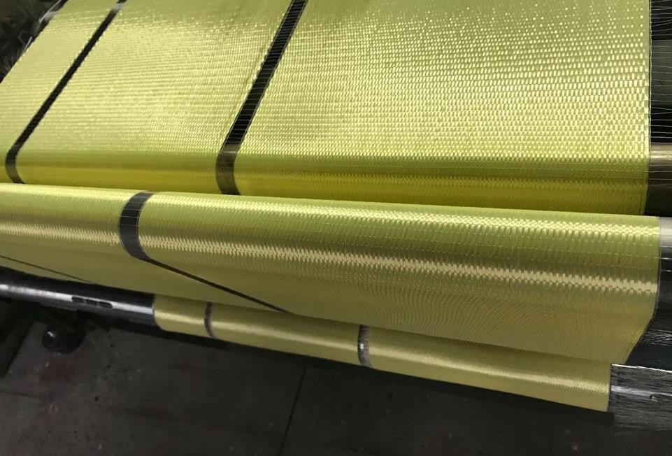 High Strength Carbon Kevlar Fabric 200 Denier 60GSM For Auto Sporting Products