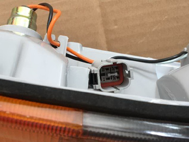 8978551102 ISUZU Body Parts NKR Side Lamp Front Combination Light Grey Orange Shell Corner Bulge