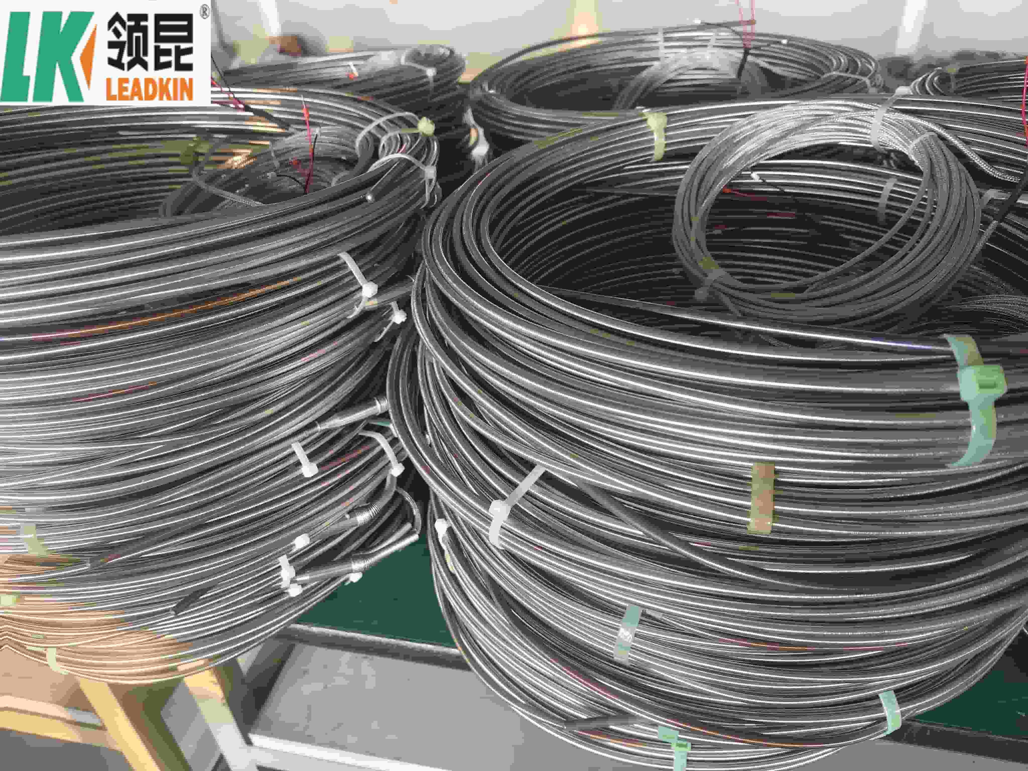 Nicr-Nisi Conductor Material SS304 321 316 310 Inconel 600 Sheath K N E J T Mi Thermocouple Cable