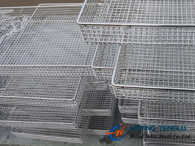 Stainless Steel 304, 304L, 316, 316L.... Welded Wire Mesh3', 4' Width