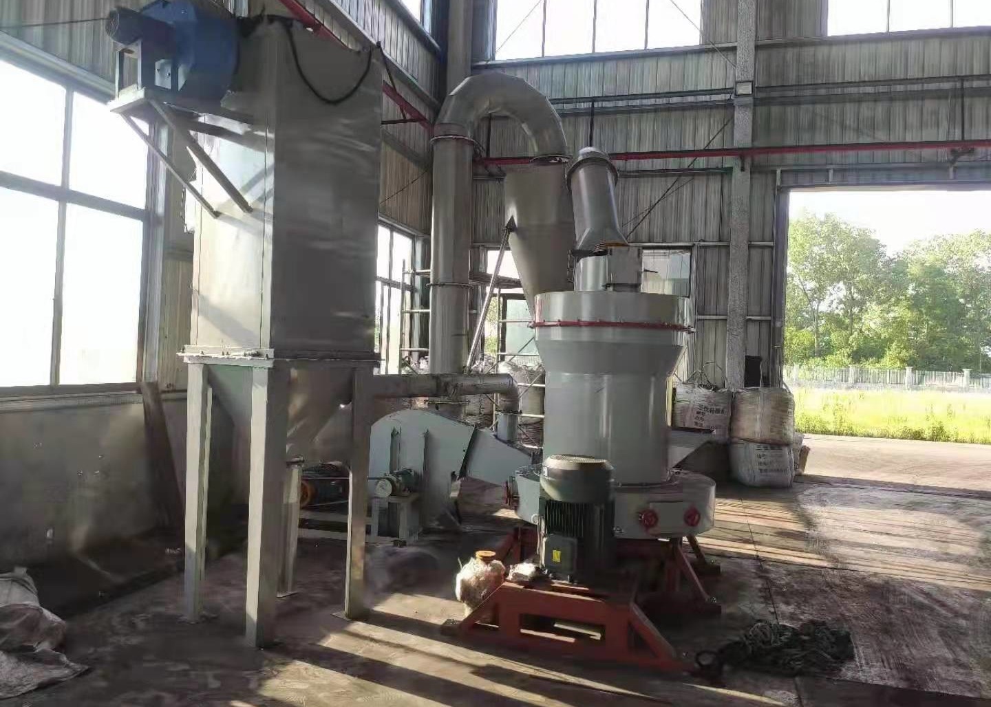 CE Impact Mill Pulverizer For Illite Clay Powder , Oyster Shell Ultrafine Powder