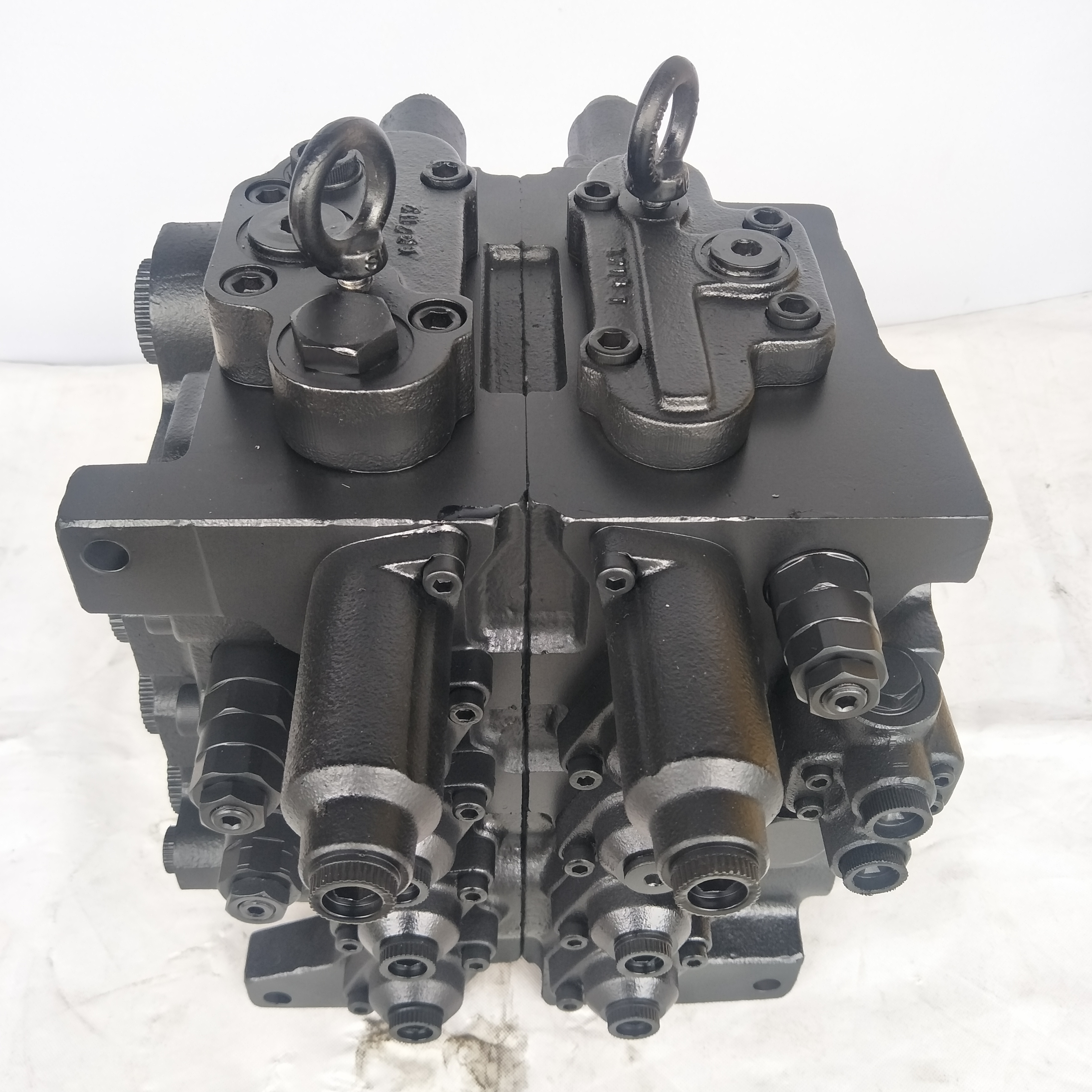 Excavator Distribution Control Valve For SK250LC-6E SK230LC-6E SK260 ISO9001