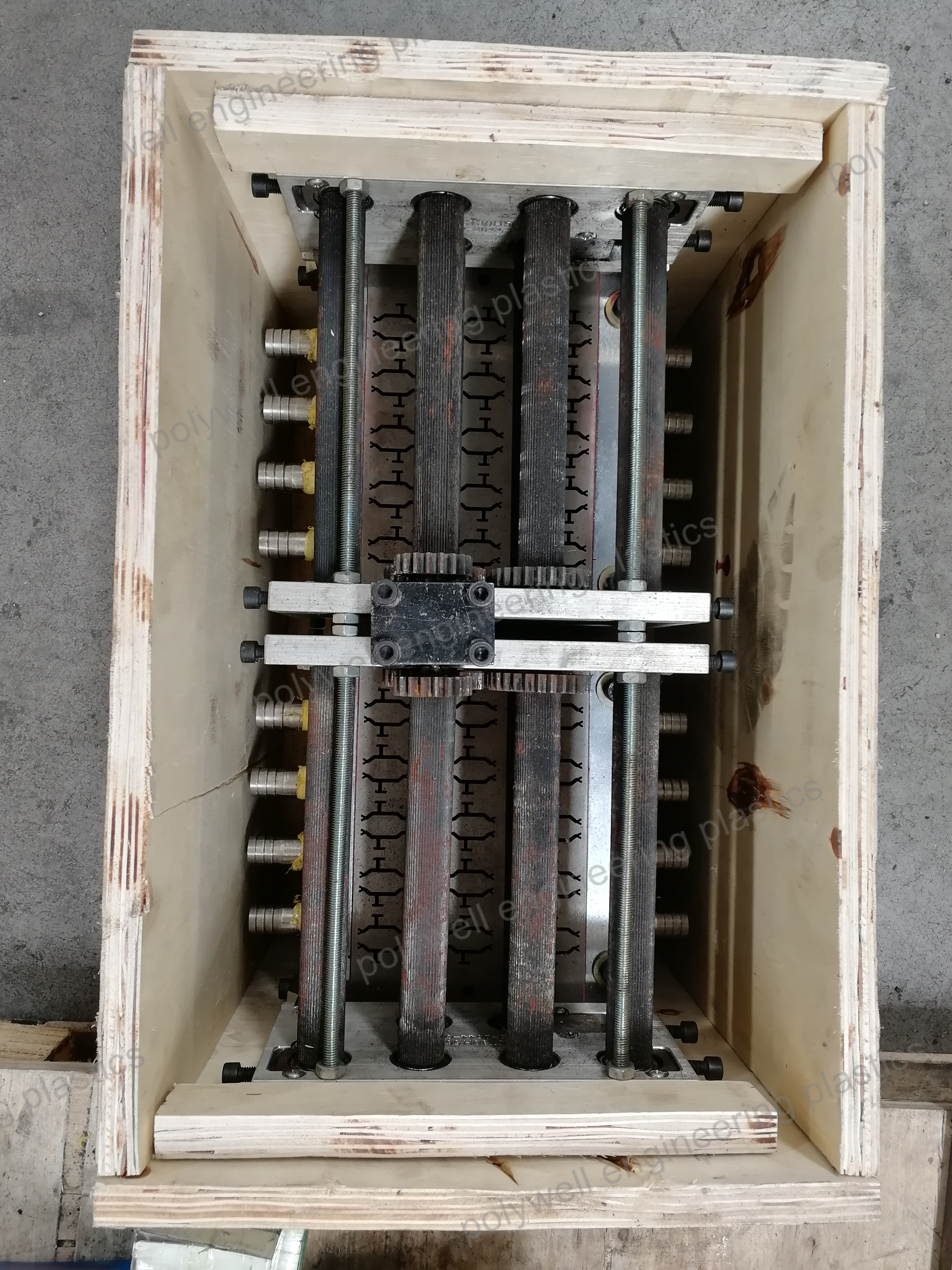 Tool of PA66 Thermal Break Bar Extruder Machine