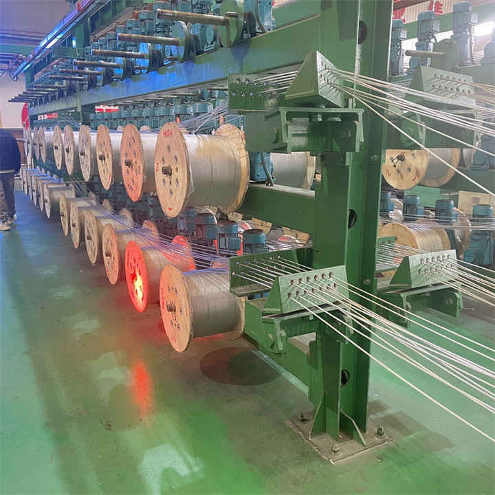 Heavy Duty Wire Rope Conveyor Belt For Material Transportation With Excellent Impact Resistance