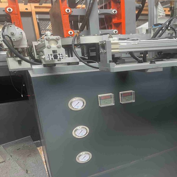 1000BPH Water Factory Machine Bottle Blowing Manufacturing Equipment 15L