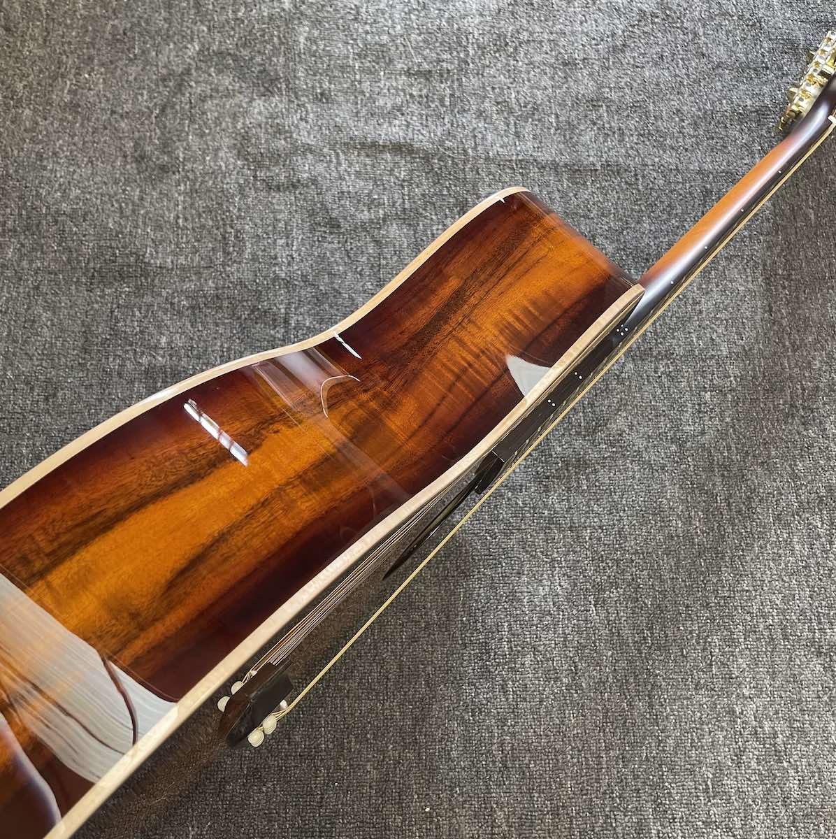 Custom 6 Strings KOA Wood Taylor Style Acoustic Guitar Glossing Finish Body Matt Neck Open Tuner