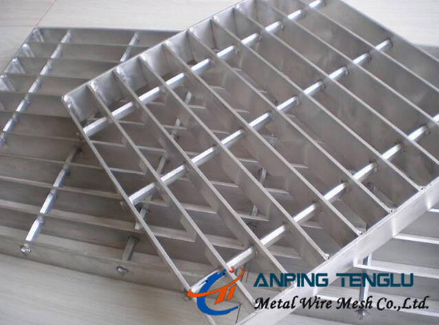  Swage-Locked Grating, Made of Aluminum Alloy, High Load Capacity Features Manufactures