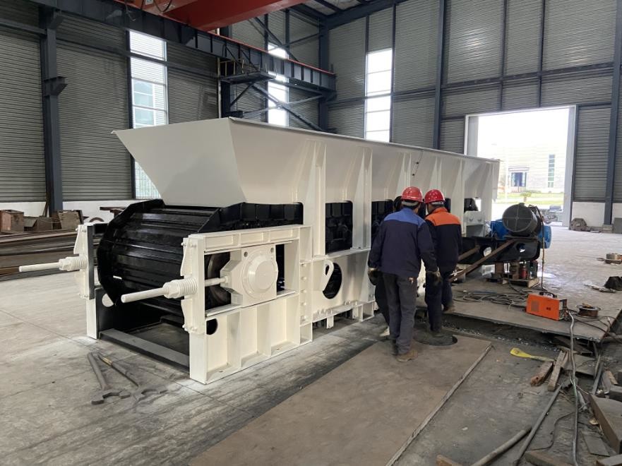Smooth Material Feeding With Apron Plate Feeder At 50-150TPH Capacity