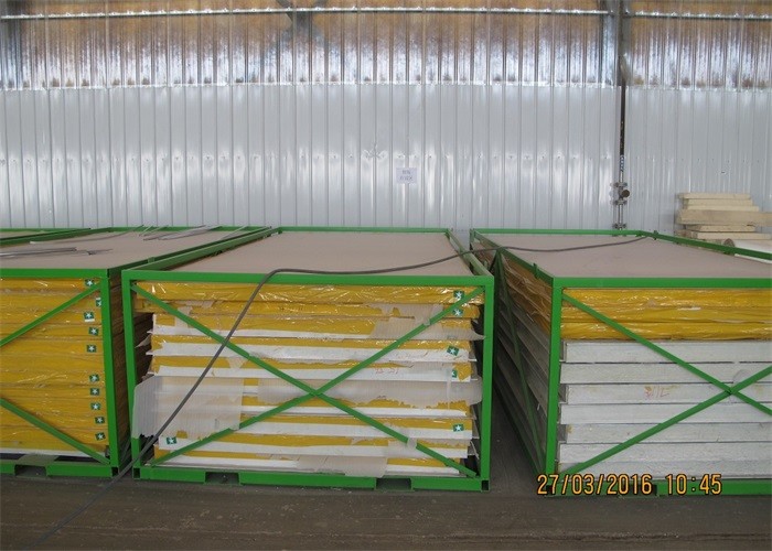 32CBM 12 - 16 Tons Refrigerated Truck Cargo Body 6.3m Length Insulated CKD Panels