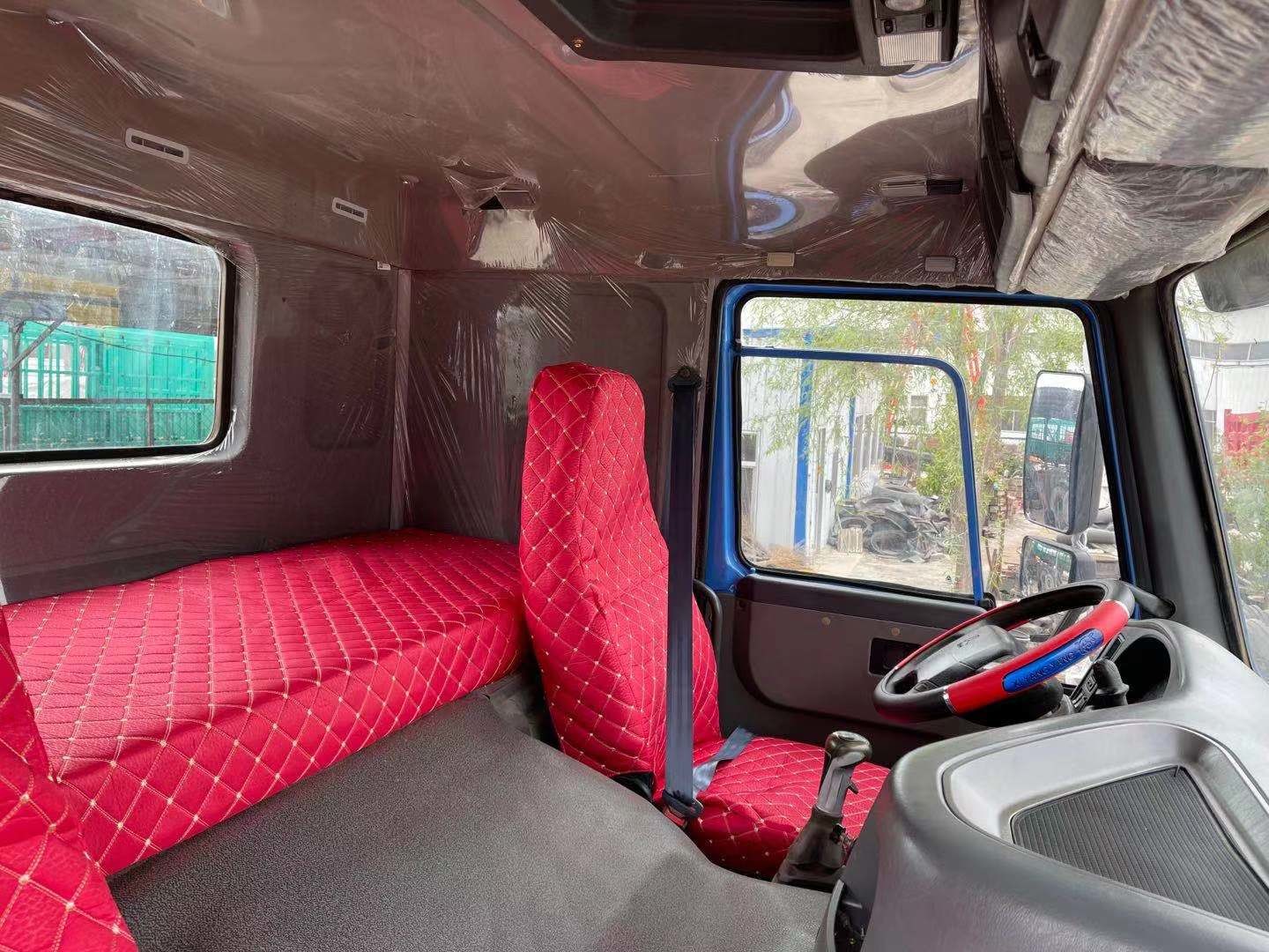 Automatic Transmission Tipper used HOWO 371hp tractor Your Best Bet for Transportation constructing a building