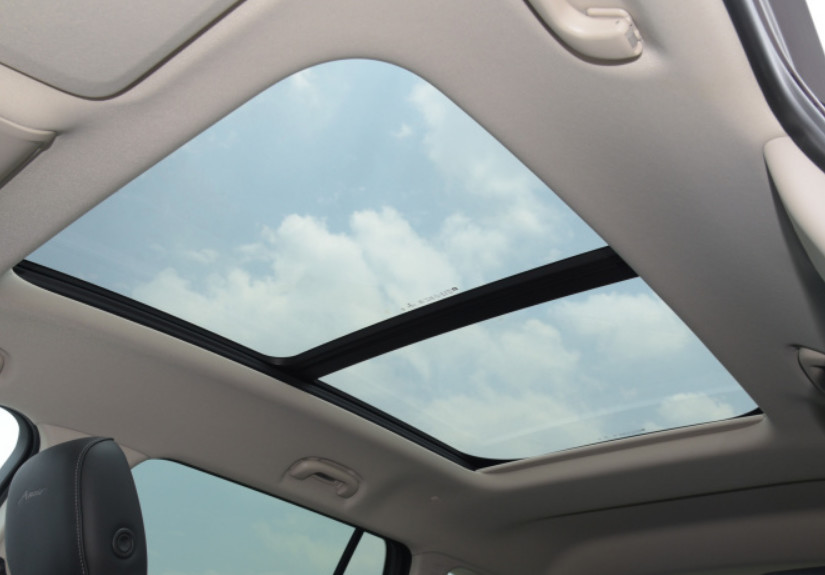 Buick Envision Plus Avenir Seven Seat Version 9AT Medium Suv 5 Door 7 Seats