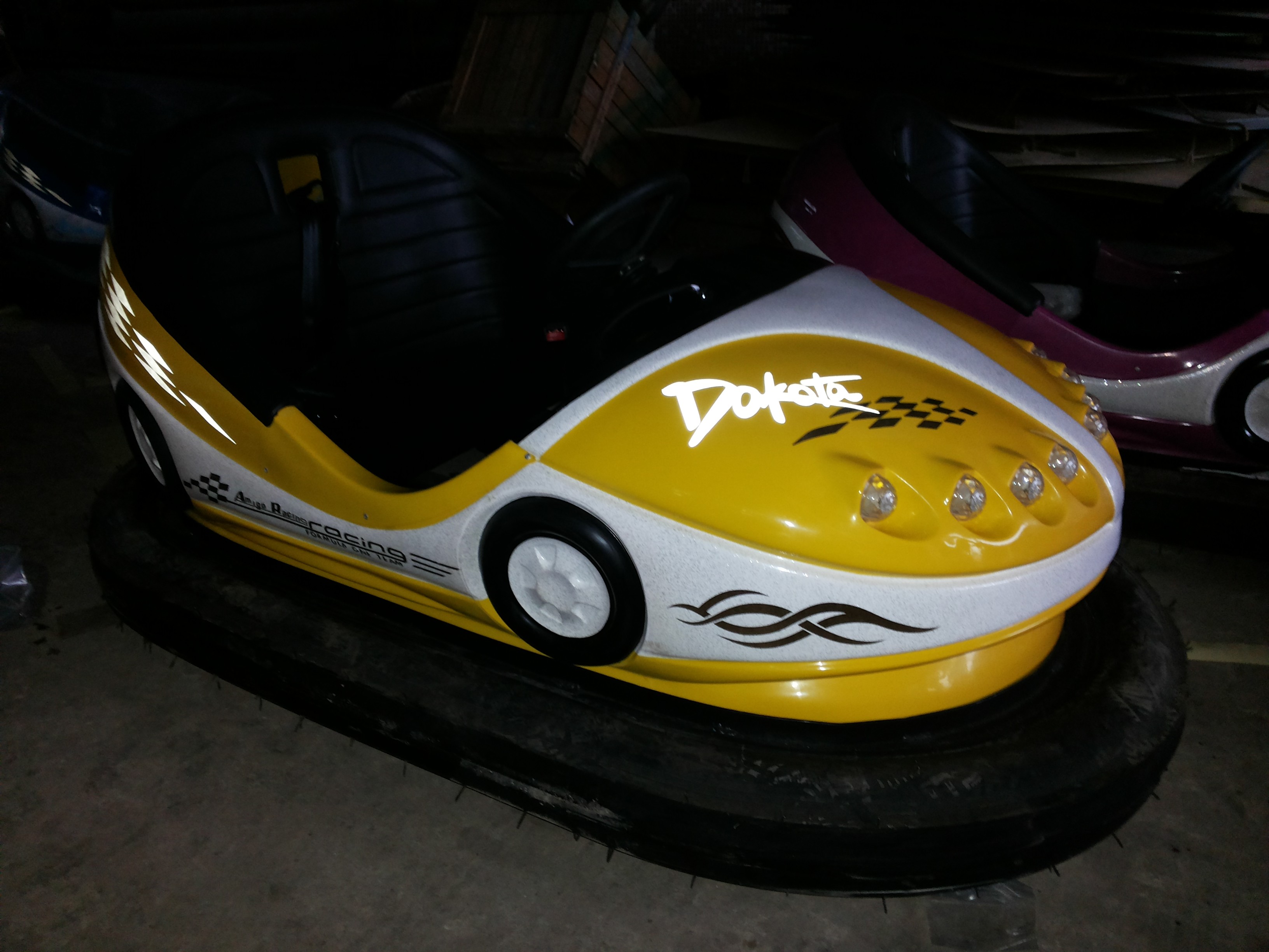 Firm Battery Bumper Cars , 1-2 Riders Bumper Cars Ride Shopping Mall Use