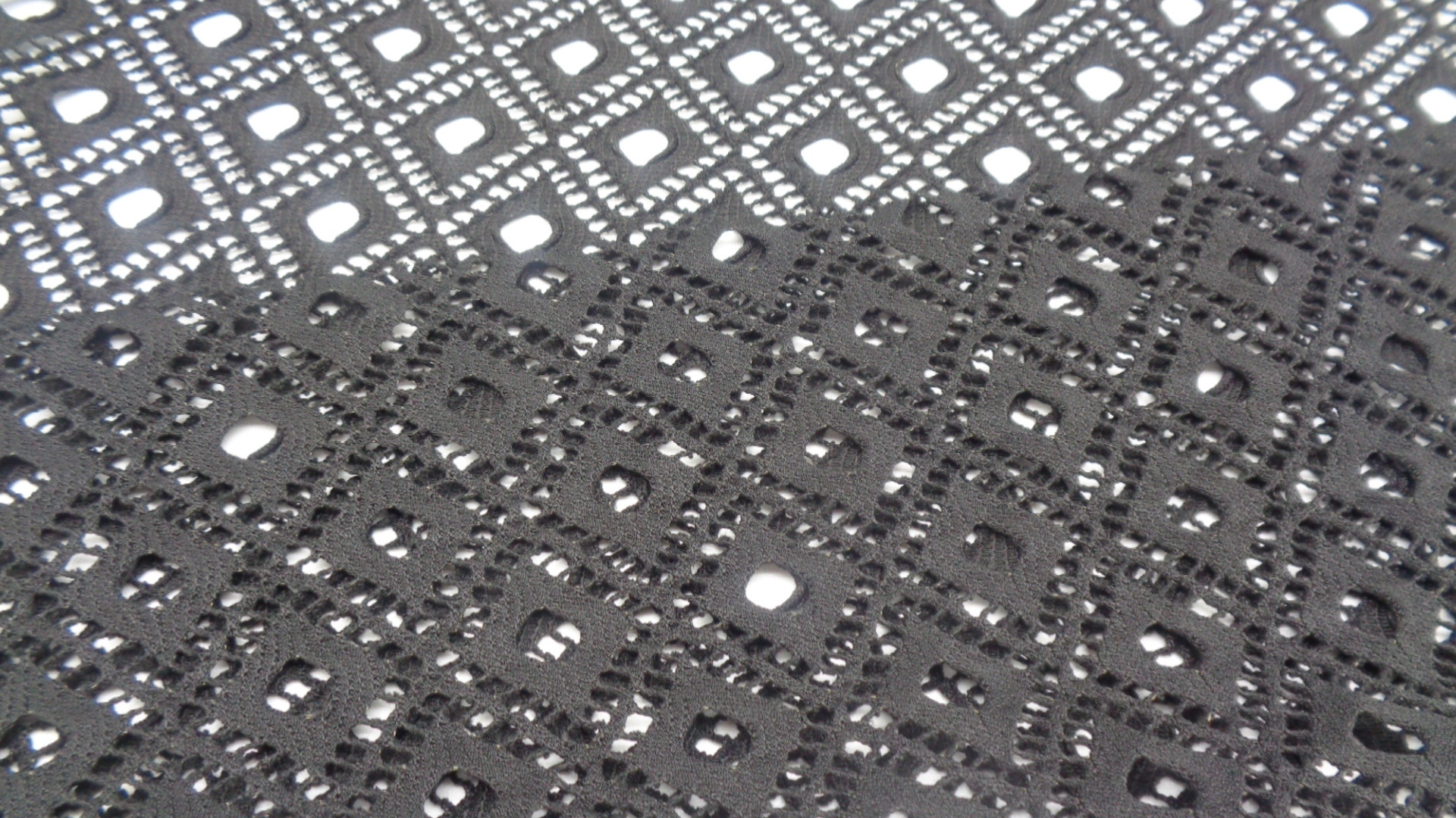 Lace Hollow Fabric 90% Polyester 10% Spandex 250 Gsm Elastic 150 Cm