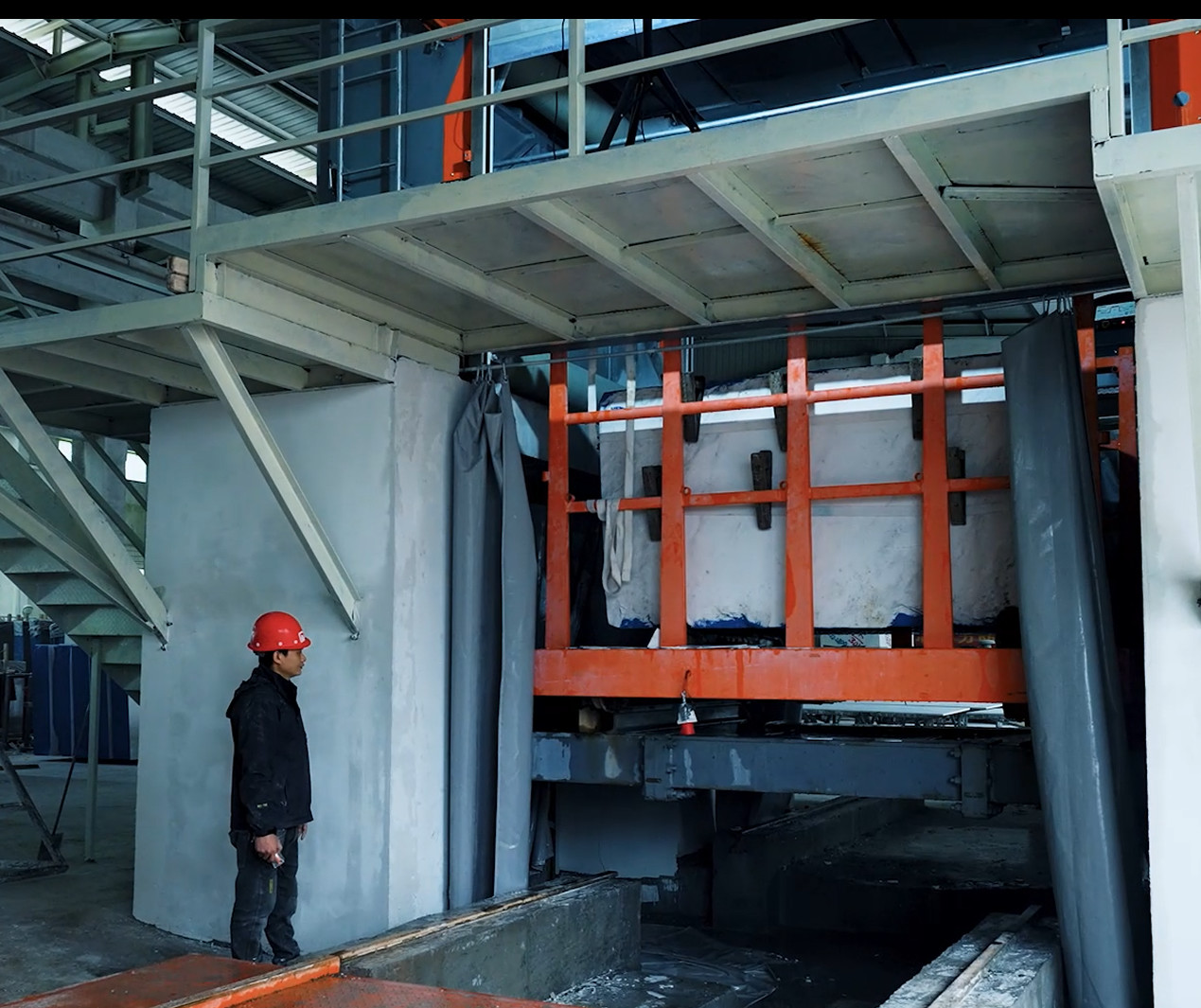 Multi - Cable Diamond Wires Stone Block Cutting Machine Efficient and Precision Driven Stone Processing