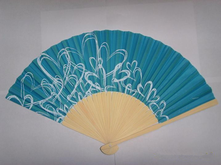 Natural Bamboo Frame Hand Held Wedding Fans Foldable 21cm Silk Printing