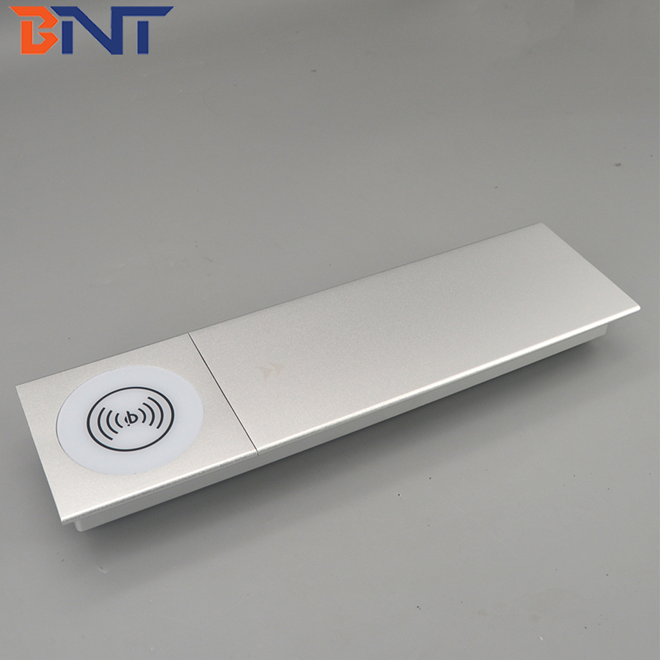 2020 new model multifunctional wireless charger slide table power socket with usb port