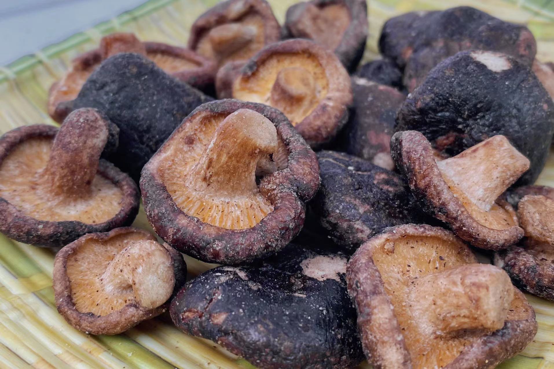 Palm Oil Shiitake Deep Fried Mushrooms Sweet Healthy Vegetable Snacks