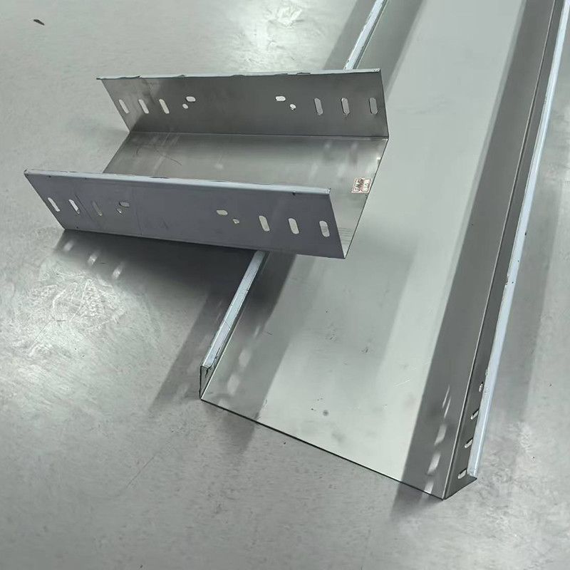 Silver Stainless Steel Cable Tray Industrial Wall Mounted Or Suspended 50mm-1000mm Height