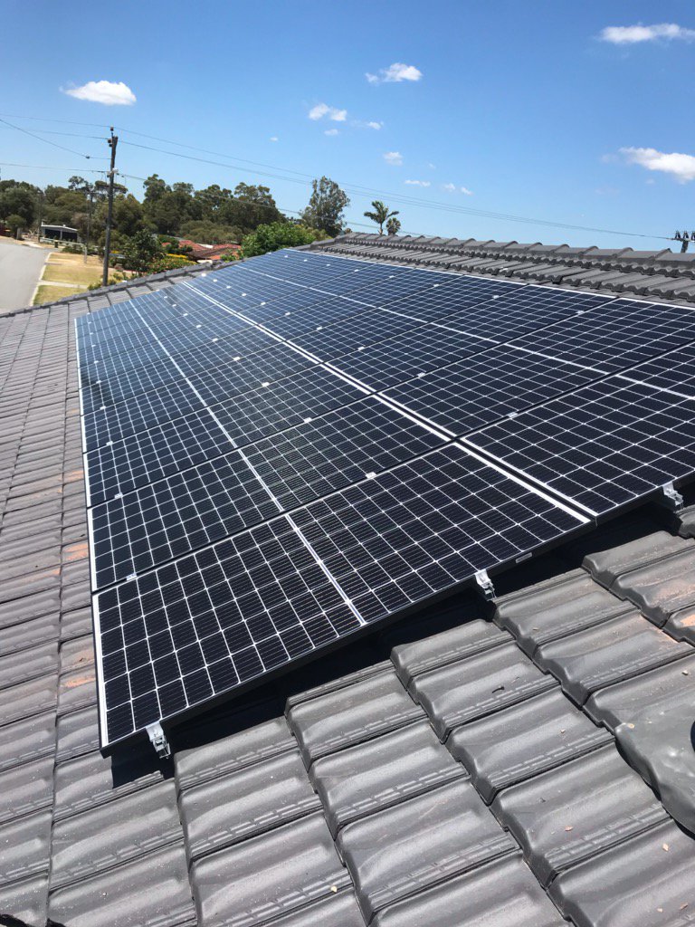 Longi Technology 575W 570W 580W 585W High Power Solar Panel with 182mmx182mm Cell Size
