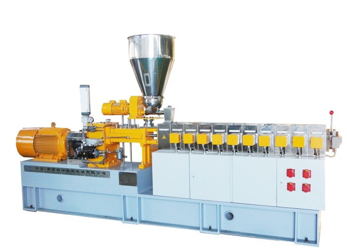 35D 30KW Motor Power Twin Screw Extruder Processing Of Plastic Materials
