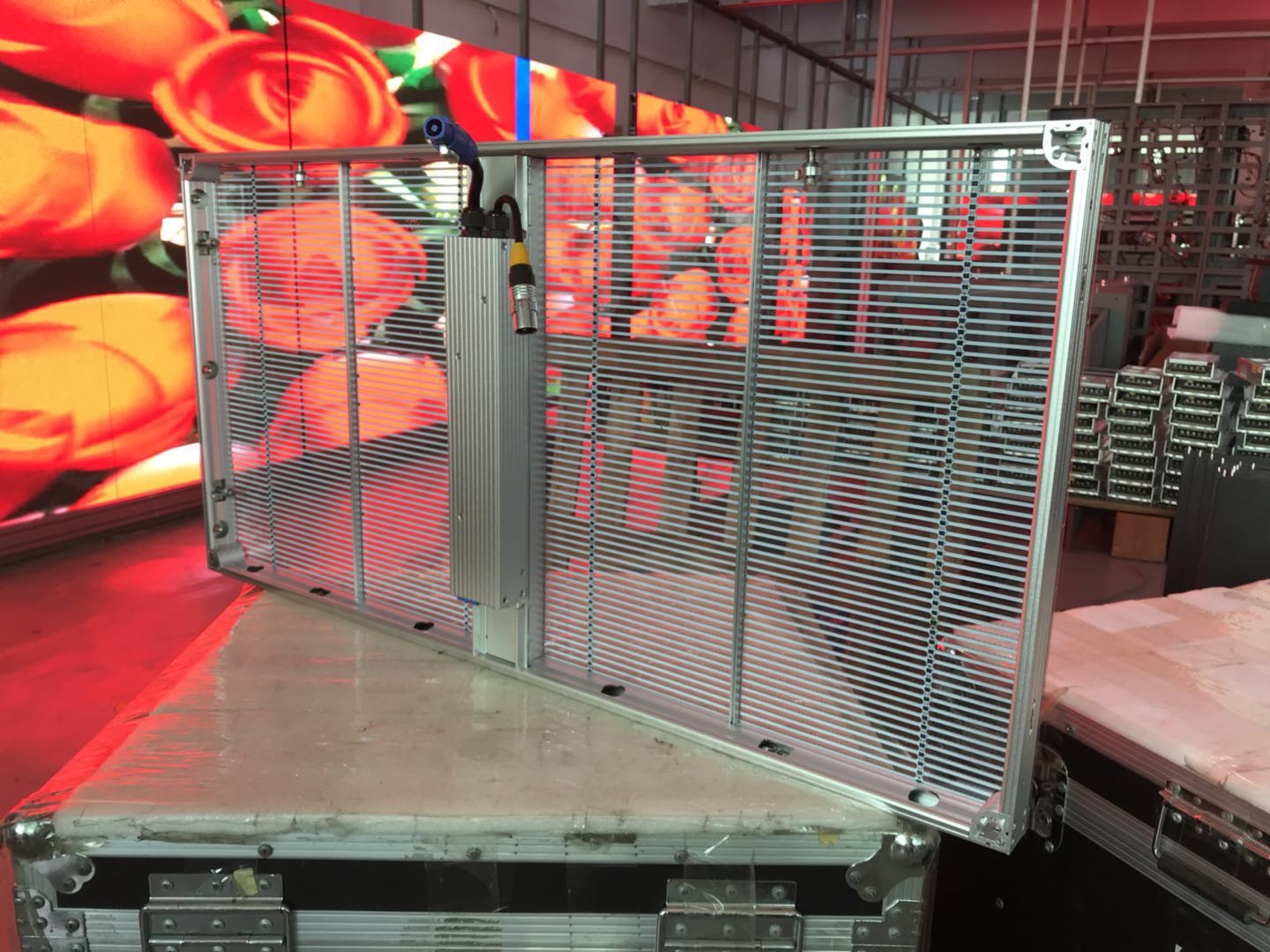P10.4 SMD 2525 Indoor LED Video Screen IP33 for Window Advertising
