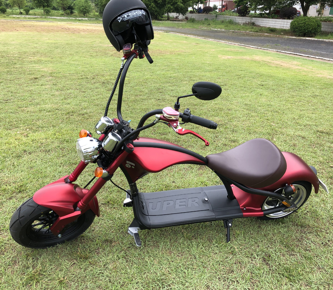 Citycoco 2000W Scooter 60V 1500-2000W Motor Power 40-60km Range Per Charge