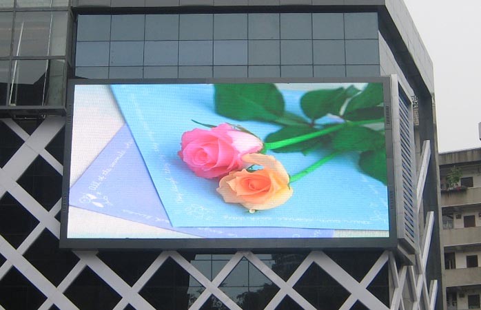 Outside P4 LED Panel 64x32 Dots SMD1921 SMD255 CE Rohs UL Approved 256mm X 128mm