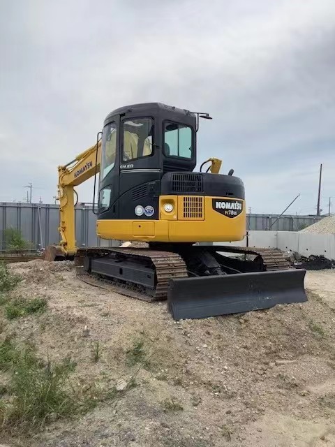 Komatsu Hydraulic Crawler Excavator 8 Ton used construction machinery, equipment