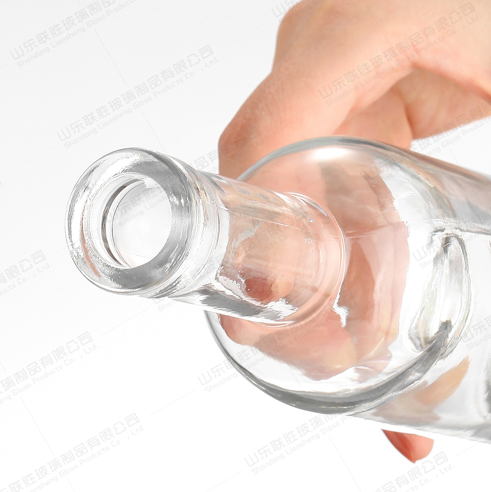 Whisky Bottle 750ml Industrial Beverage Custom Empty Glass Bottle for Cognac Napoleon