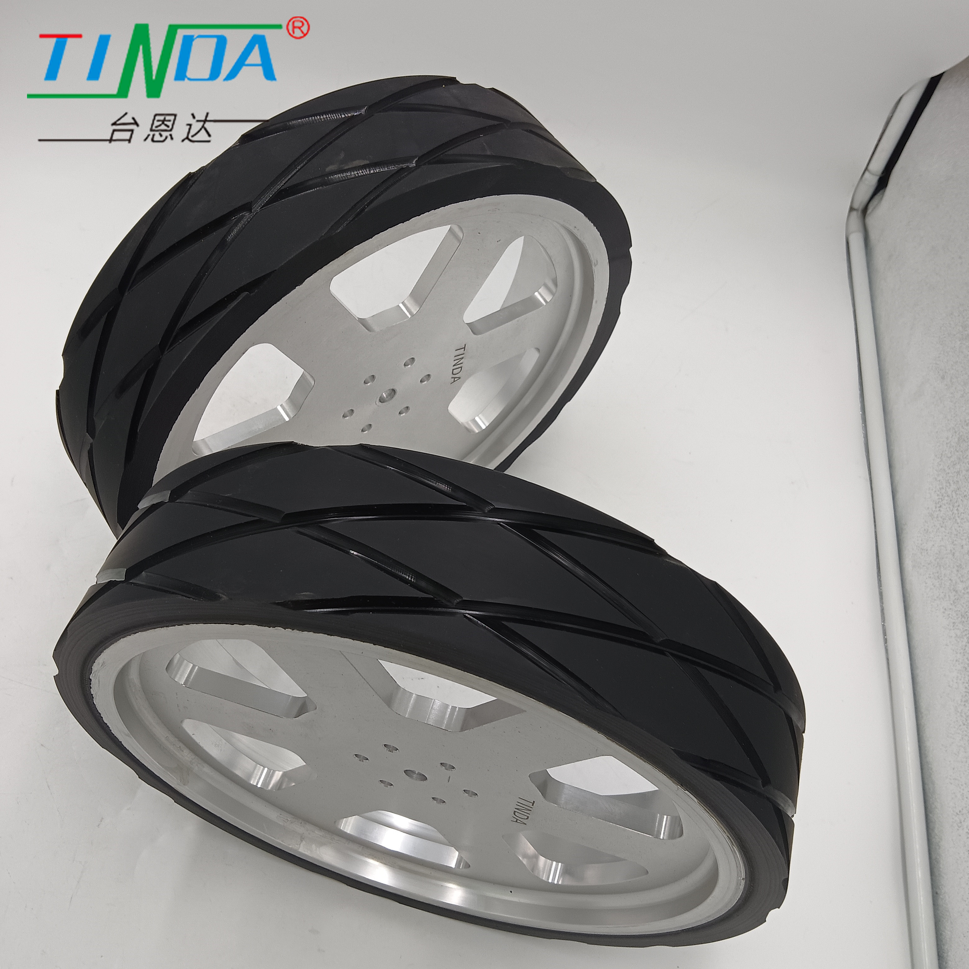 Customized Load Ball Bearing Omnidirectional AGV Drive Wheel With Wear Resistance