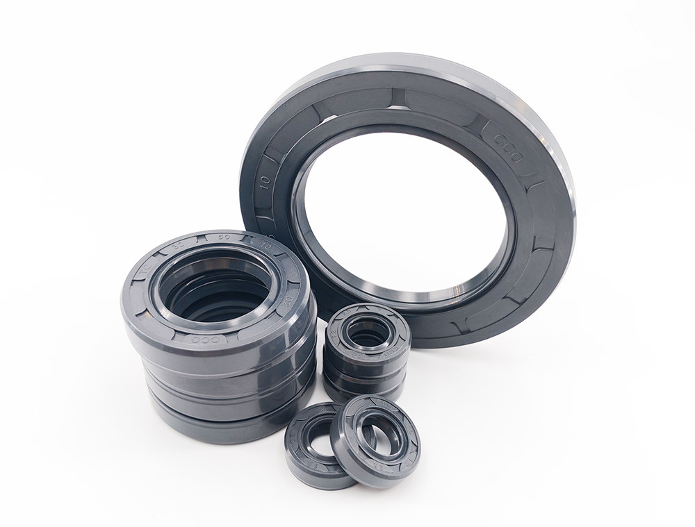 Car Engines And Gearbox TC Oil Seal Wear Resistant For Automotive Industry