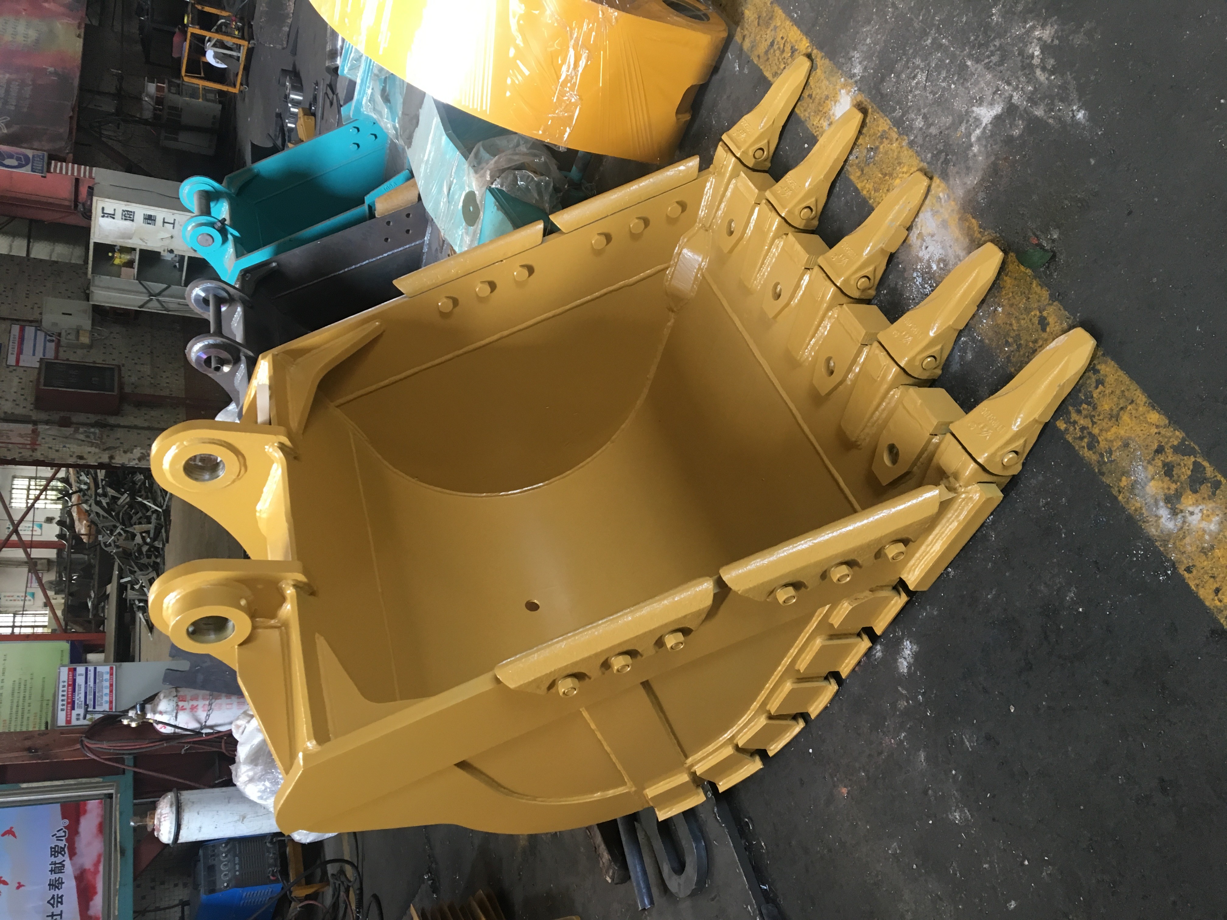 1cbm John Deere Excavator Rock Bucket Multi Process Painting