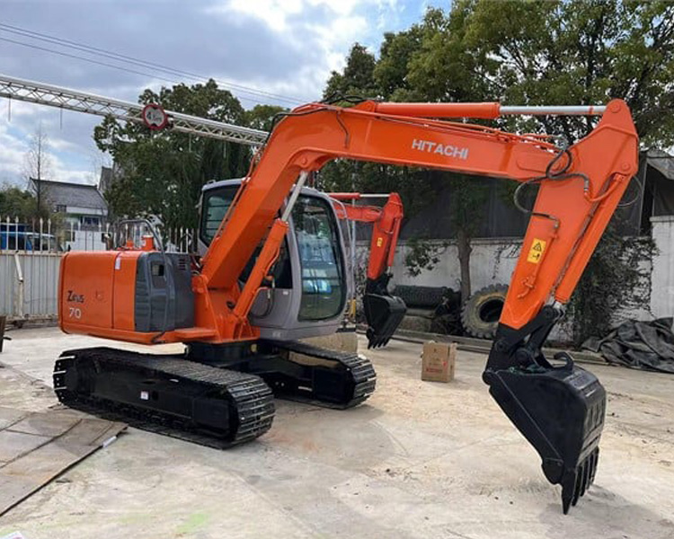 Used Hitachi ZX70 Excavator with Original Hydraulic Pump and 2001-4000 Working Hours