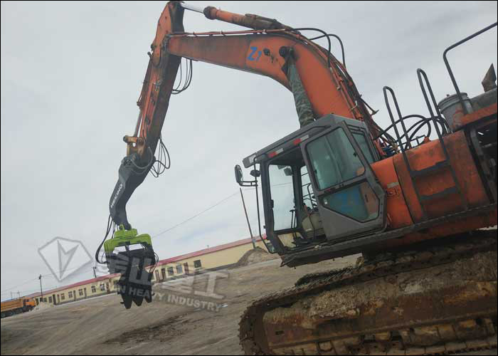 KATO Excavator HD820 Vibratory Pile Hammer Lower Noise Easy Operation