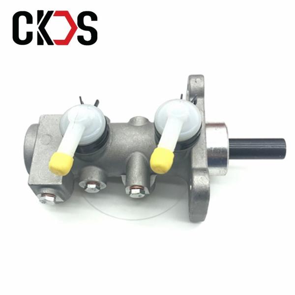 Mitsubishi Clutch Truck Parts Clutch Master Cylinder Transmission System Parts