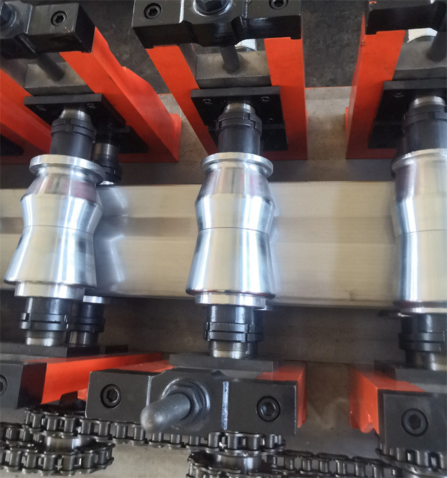 Galvanized Steel Shutter Door Forming Machine Hydraulic Cutting