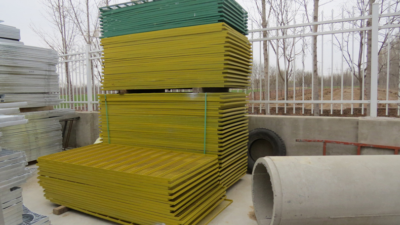 Steel grating of pigeon house floor net