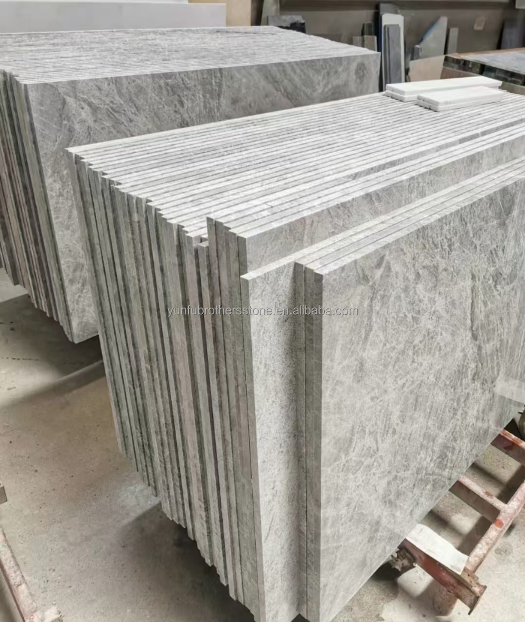 Yinsha Italian Grey Marble Stone Big Slab for Hotel Floors and Interior Home Stairs