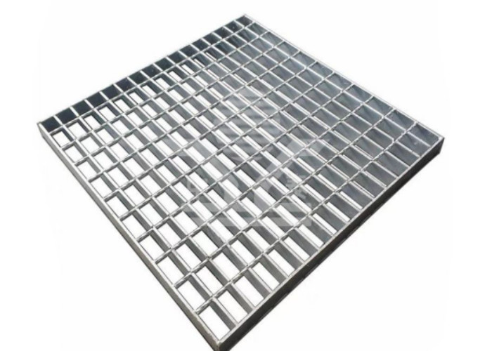 Steel Walkway Grating Heavy Duty Anti Slip Safety Tread for Industrial Use