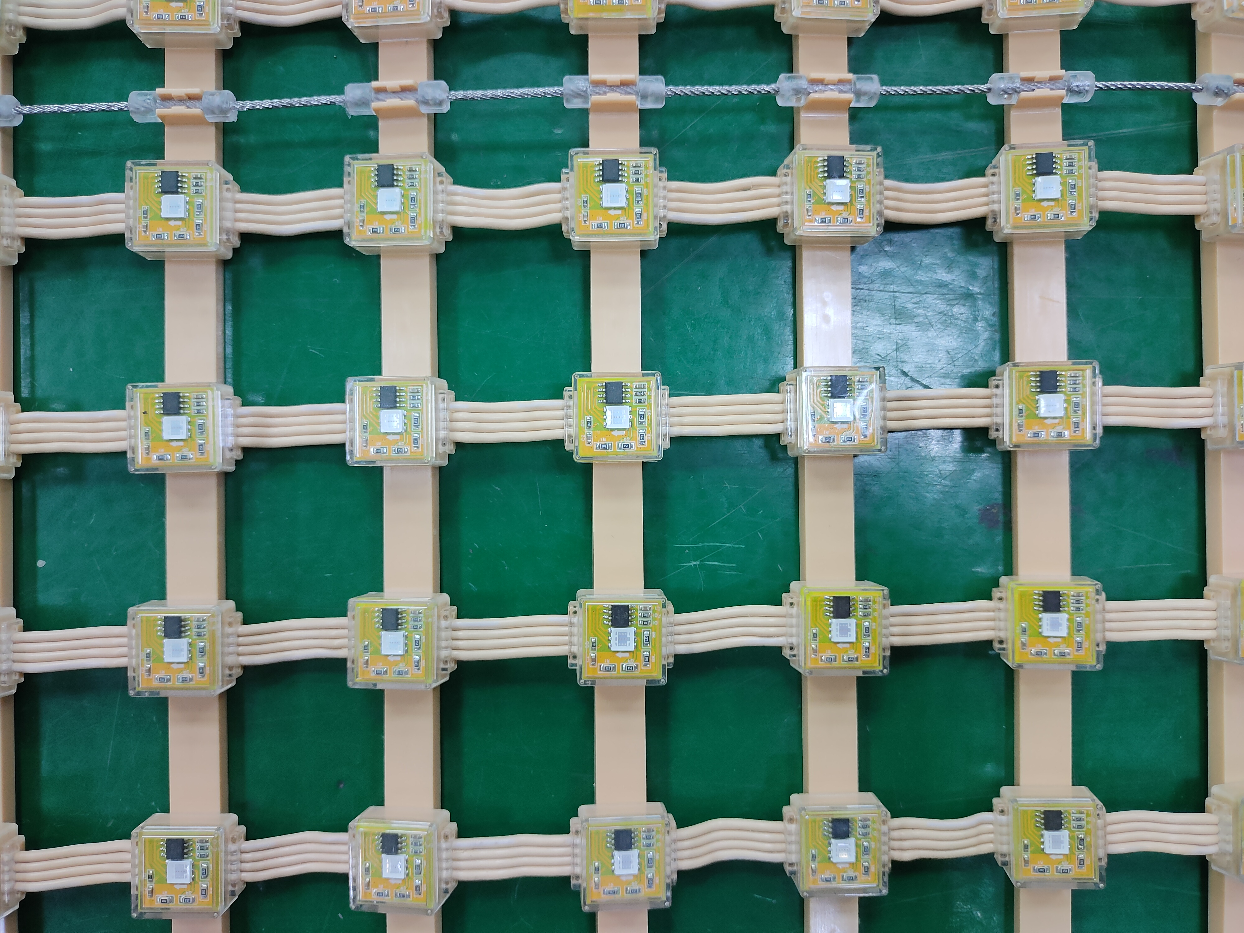 Large Commercial LED Pixel Screen Building Display Mesh Curtain for Media Facade