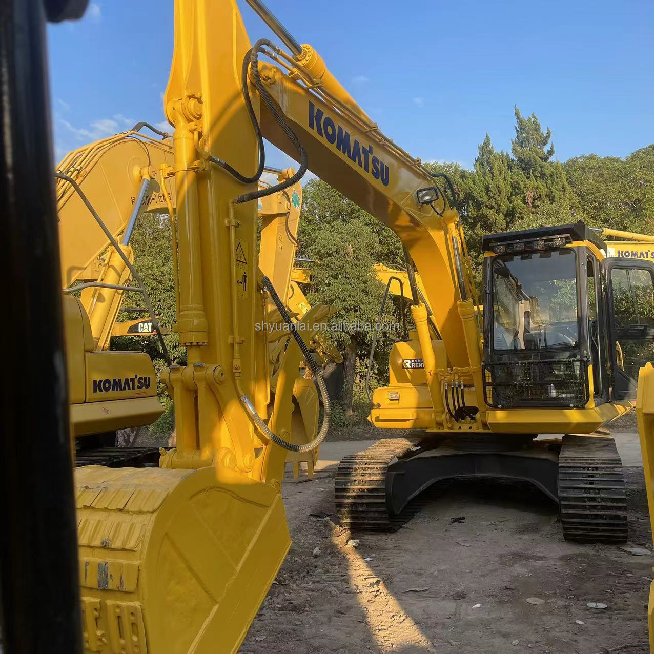 Second Hand 13 Ton Komatsu PC130 Excavator with Original Color and Fuel-Saving System